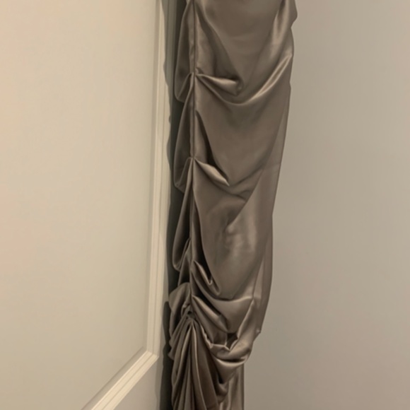 SOLD Blair Waldorf ✨ Vera Wang Strapless Gown - Picture 6 of 10